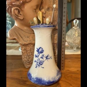 Antique/Vintage Floral HAT PIN Display / Holder 🌺